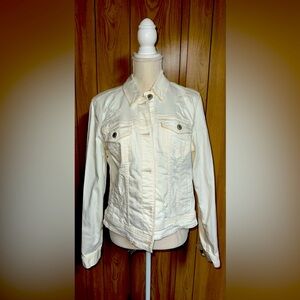 NWOT American Eagle white jean jacket